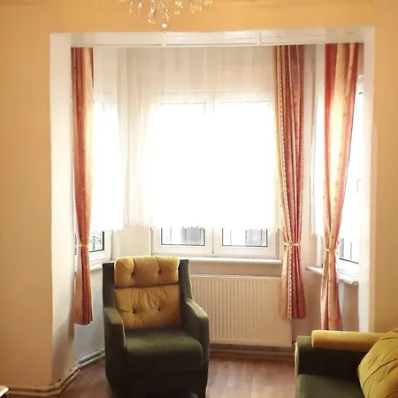 דירה Unique Classical Duplex House איסטמבול